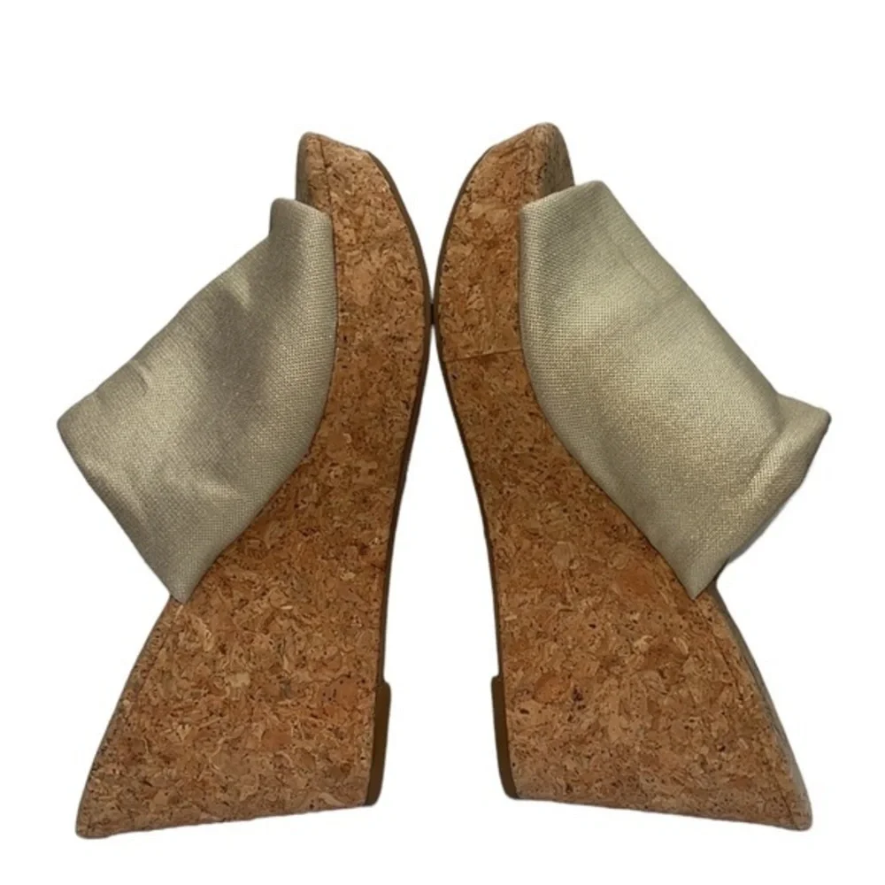 Lucky Brand Wedges Gold Metallic/Cork size 9 brand new